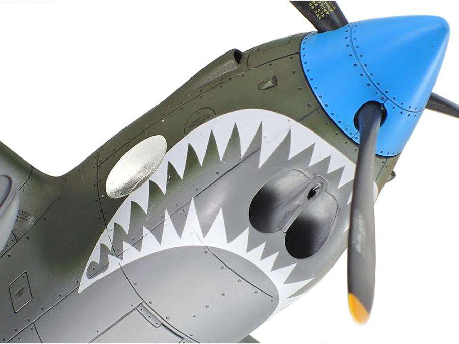 Tamiya 1/48 LOCKHEED  P-38F/G LIGHTNING pienoismalli