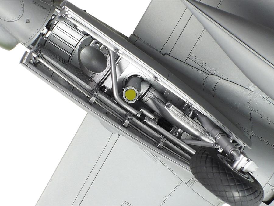 Tamiya 1/48 LOCKHEED  P-38F/G LIGHTNING pienoismalli