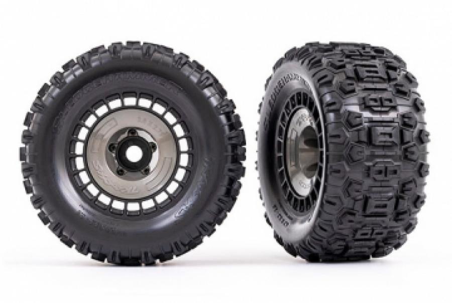 Traxxas Tires & Wheels Sledgehammer 3.8'' / Black 3-piece Spoke (w/ Wheel Hubs) (2) TRX9572