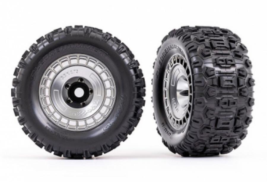 Traxxas Tires & Wheels Sledgehammer 3.8'' / Satin Chrome 3-piece Spoke (w/ Wheel Hubs) (2) TRX9572X