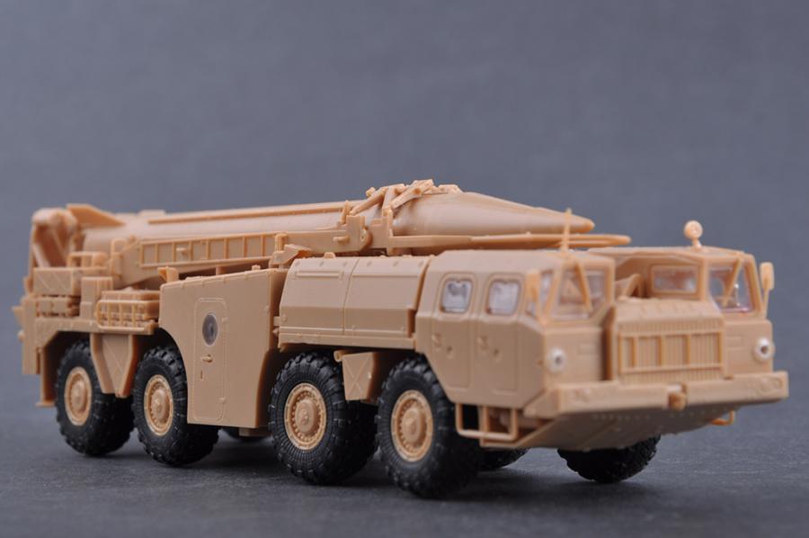 1/72 Soviet(9P117M1) Launcher w. R17 Rocket of 9K72 (Scud B)