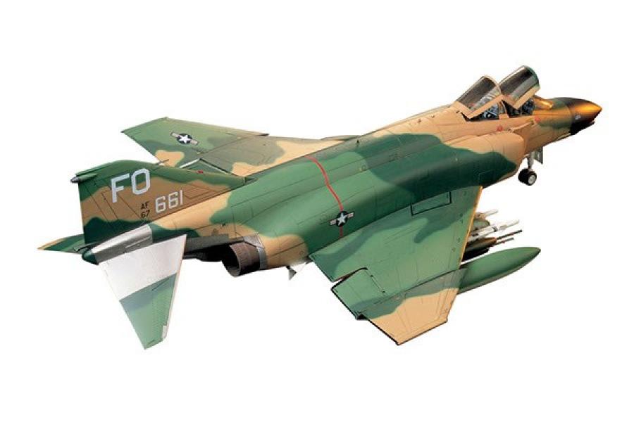 Tamiya 1/32 McDonnell F-4C/D Phantom II pienoismalli