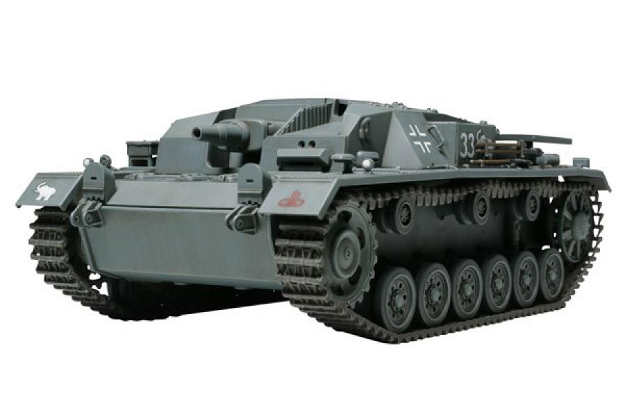 Tamiya 1/48 Sturmgeschütz III Ausf. B pienoismalli