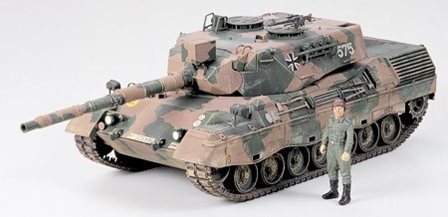Tamiya 1/35 German Leopard 1A4 Tank pienoismalli