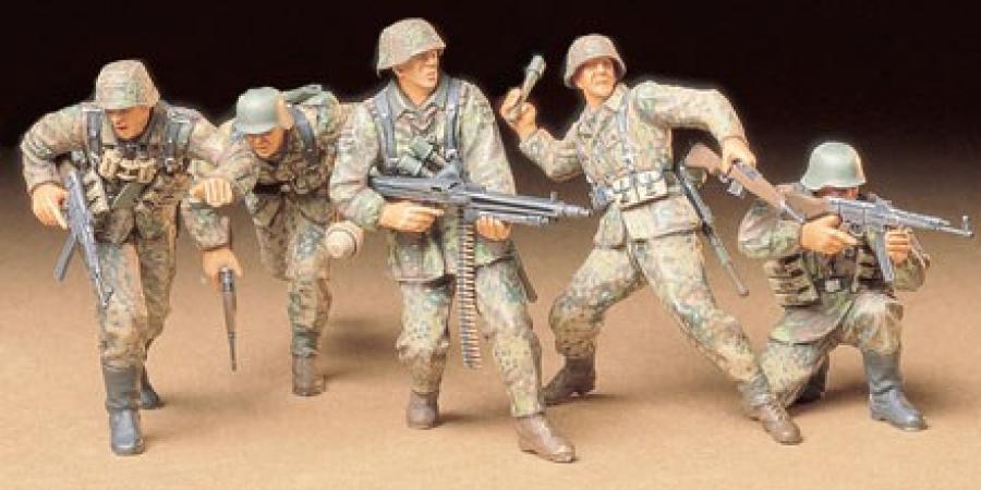 1/35 German Front-Line Infantrymen