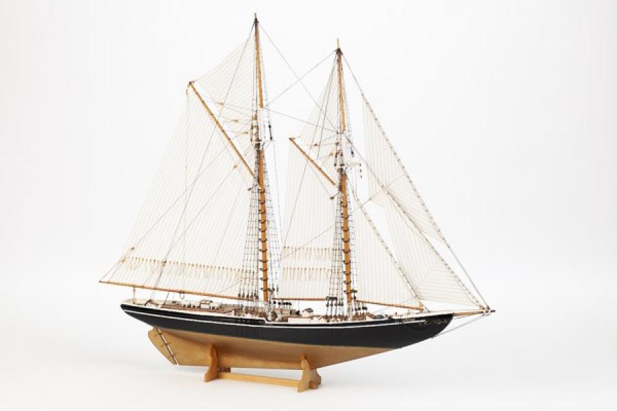 1:100 BLUENOSE II