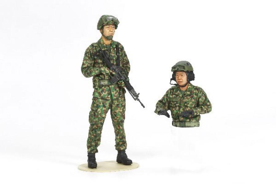 Tamiya 1/16 JGSDF Tank Crew figuuri