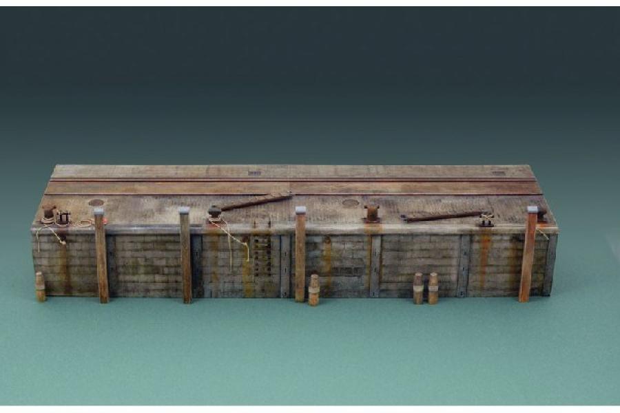 Italeri 1/35 Long Dock