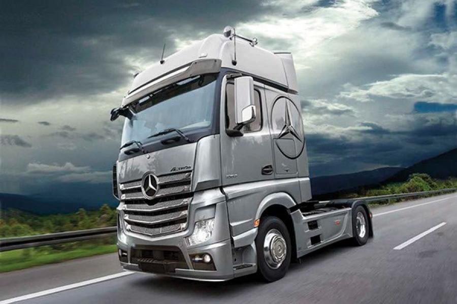 1/24 Mercedes Benz Actros MP4 Gigaspace