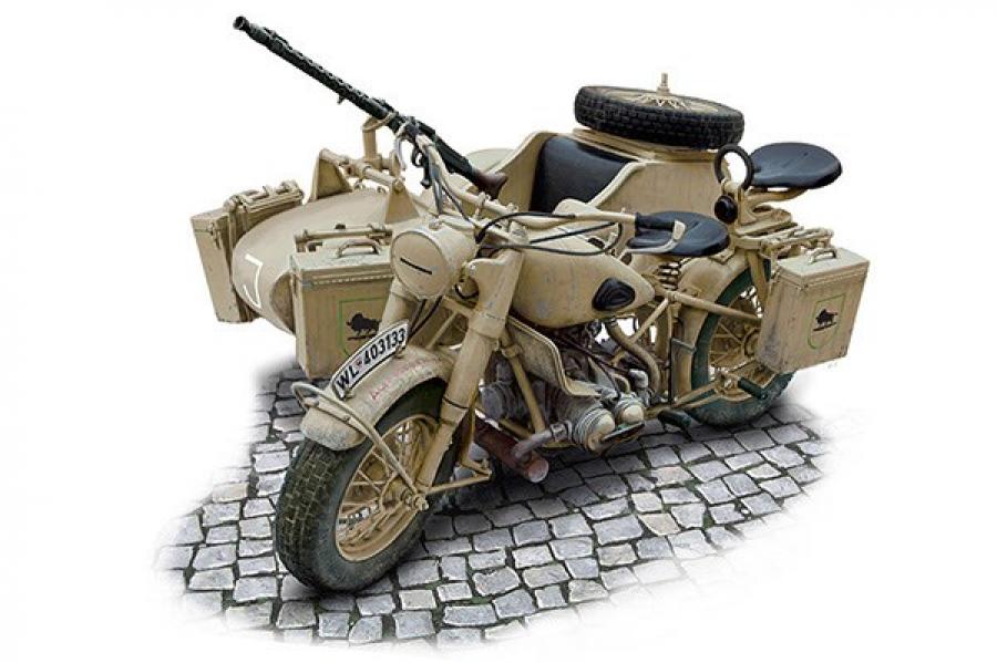 Italeri 1/9 BMW R75 Motorcycle With Side Car