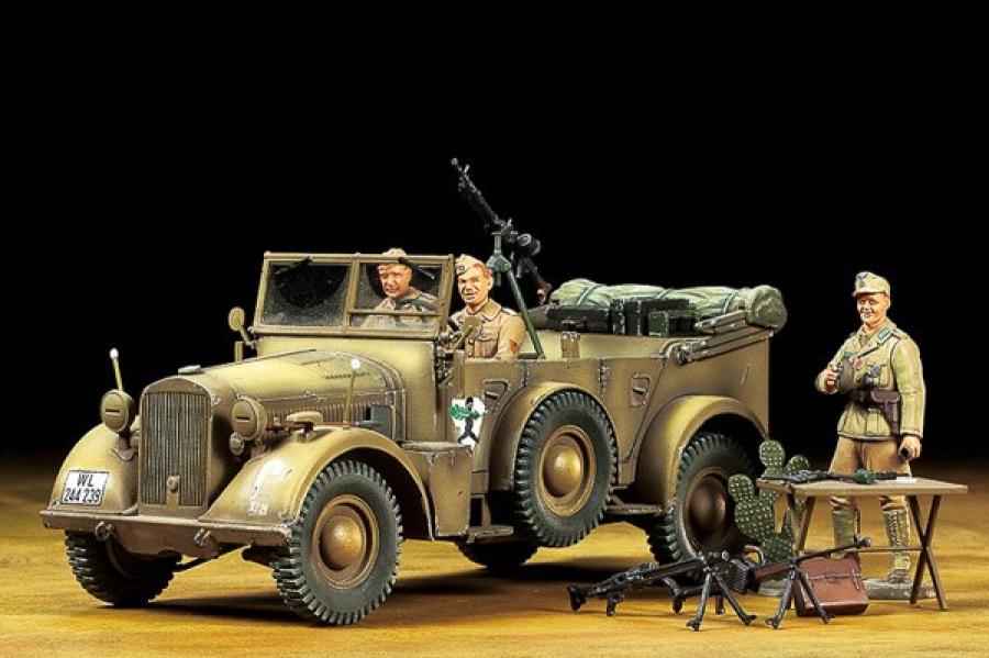 Tamiya 1/35 German Horch Kfz.15 "North Africa" pienoismalli