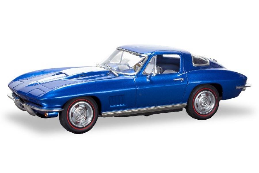 Revell 1/25 Chevrolet Corvette Coupe 1967