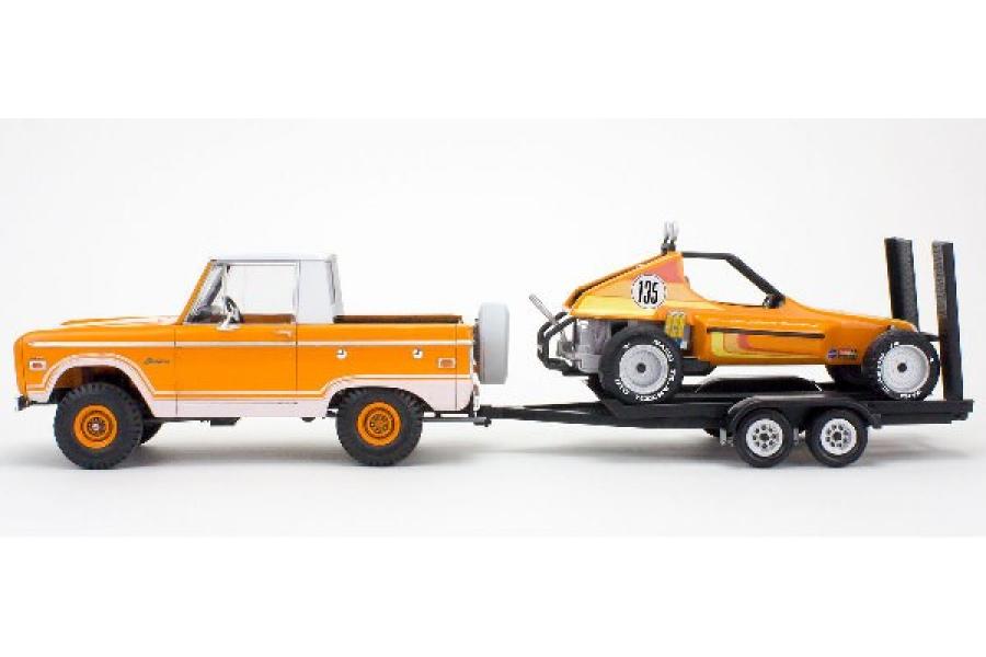 Revell 1/25 FORD BRONCO HALF CAB & SANDMAN II