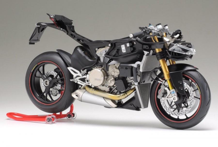 Tamiya 1/12 Ducati 1199 Panigale S pienoismalli