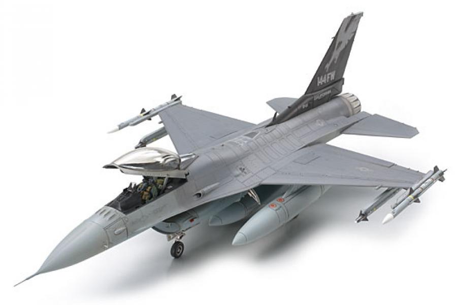 Tamiya 1/48 F-16C Block 25/32 Fighting Falcon pienoismalli