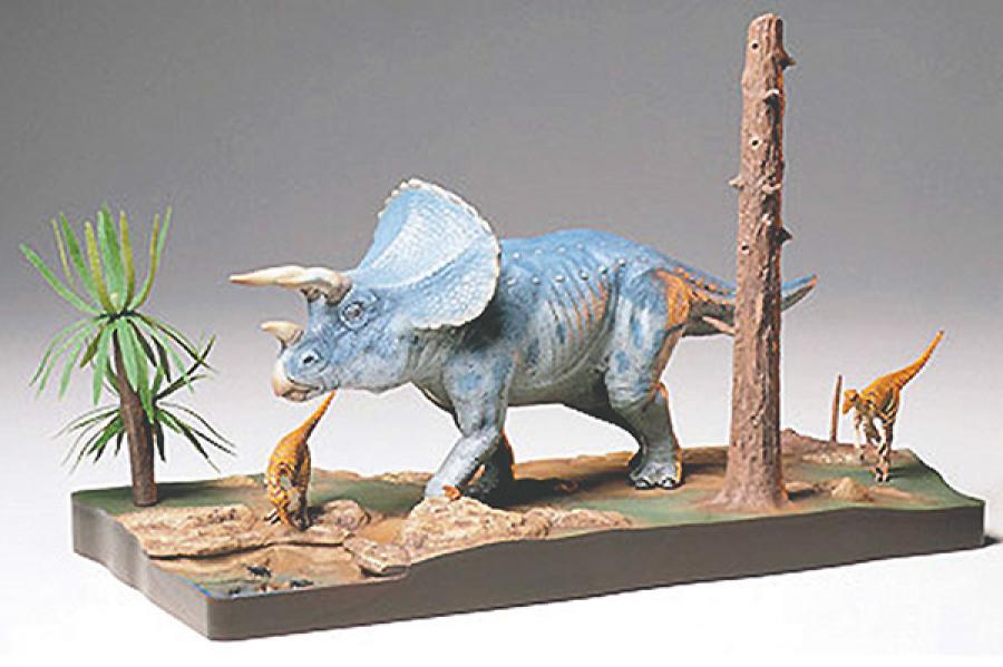 Tamiya 1/35 Triceratops Diorama Set pienoismalli