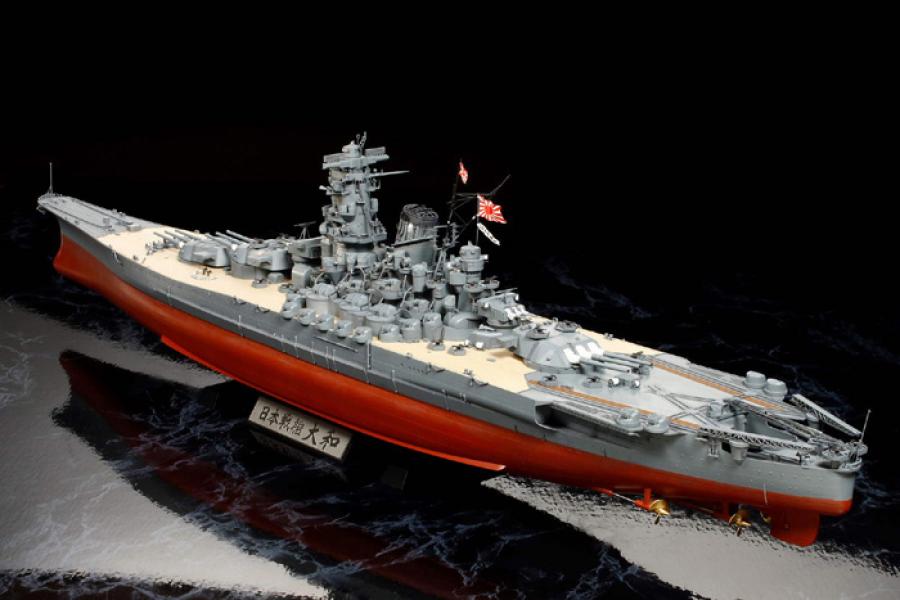Tamiya 1/350 Japanese Battleship Yamato Premium Edition pienoismalli