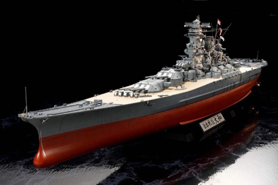 Tamiya 1/350 Japanese Battleship Yamato Premium Edition pienoismalli