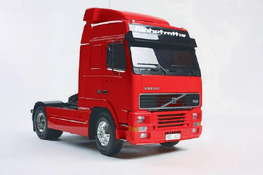 Tamiya RC Volvo FH12 full op. Red RTR rc-kuorma-auto