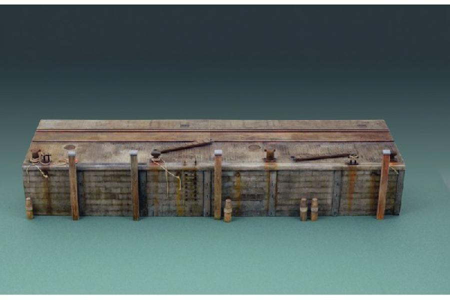 Italeri 1/35 Long Dock