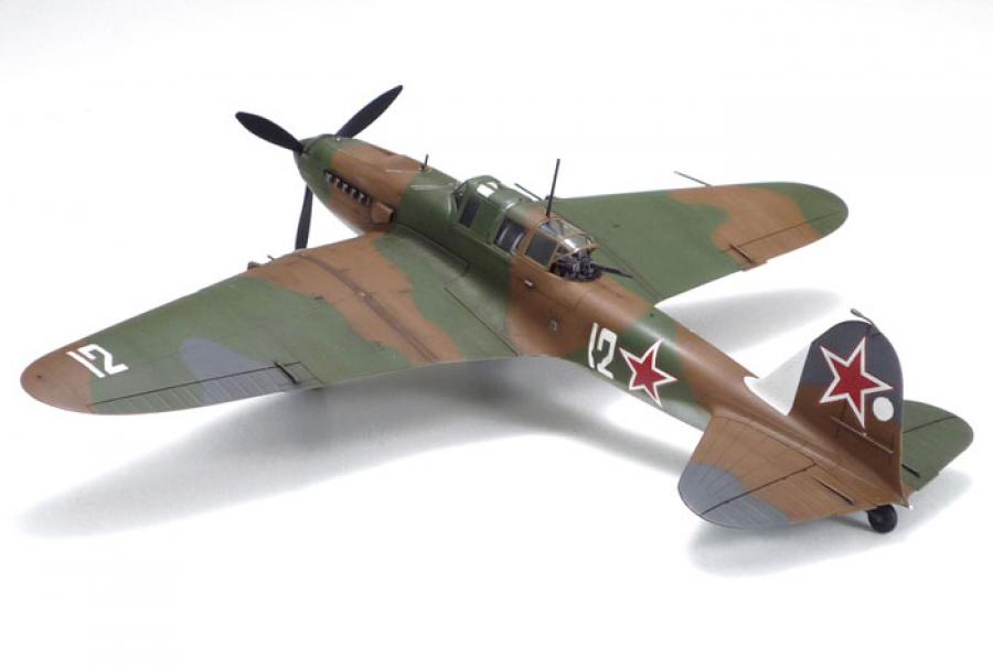 Tamiya 1/72 Ilyshin IL-2 Shturmovik pienoismalli