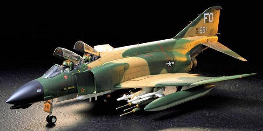 Tamiya 1/32 McDonnell F-4C/D Phantom II pienoismalli