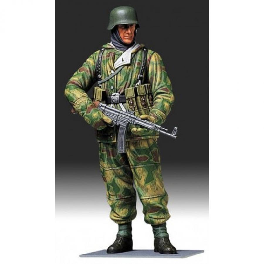 1/16 WWII German Infantryman (winter)