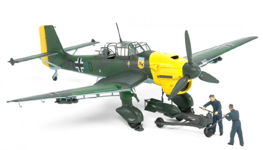 Tamiya 1/48 Ju 87B-2 Stuka w/Bomb Loading set pienoismalli