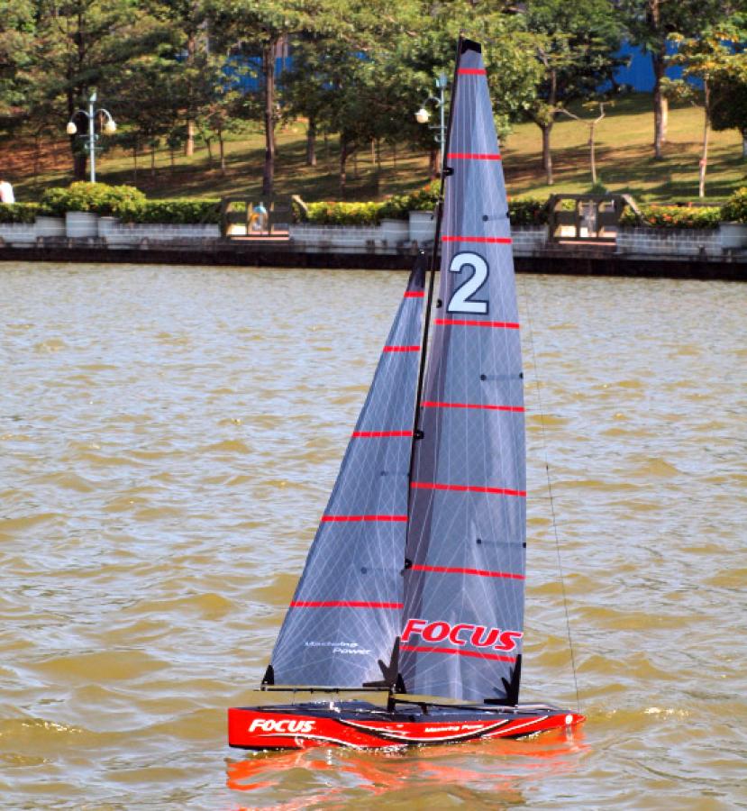 Focus V2 Sailboat 1-meter RTR