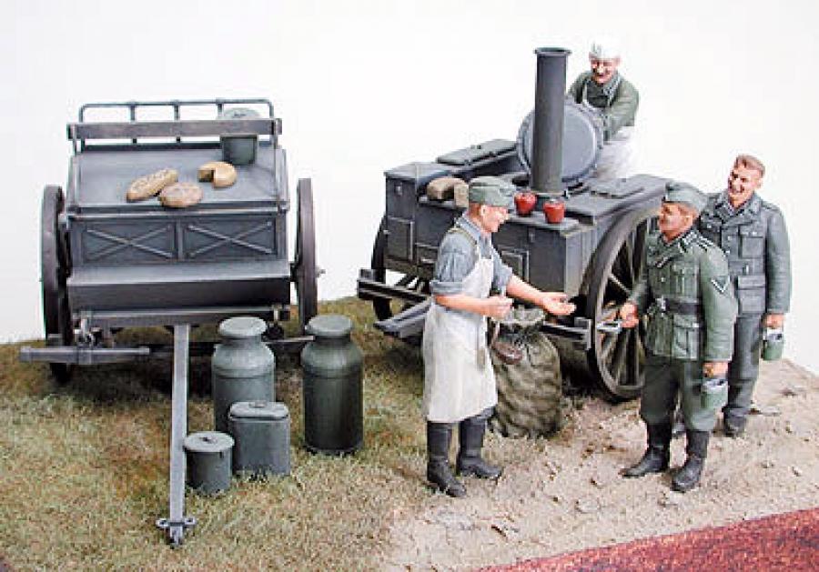 Tamiya 1/35 German Field Kitchen Scenery figuuri