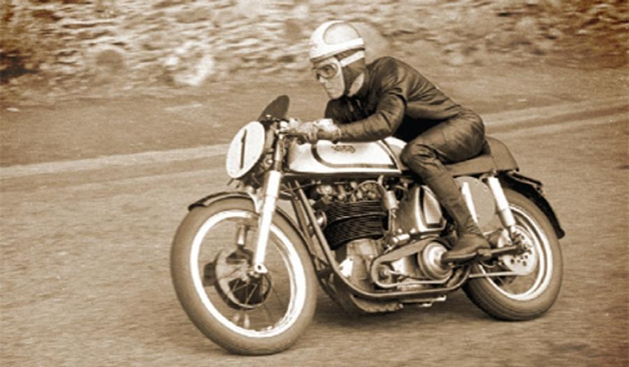 1/9 NORTON MANX 500cc 1951