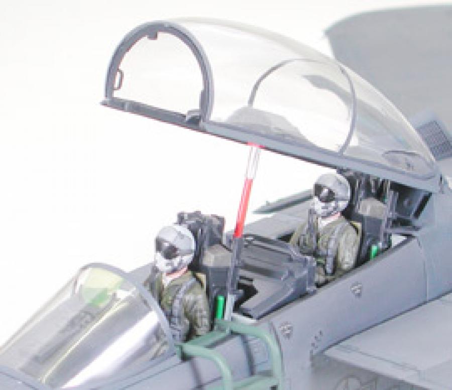 Tamiya 1/32 F-15E Strike Eagle "Bunker Buster"