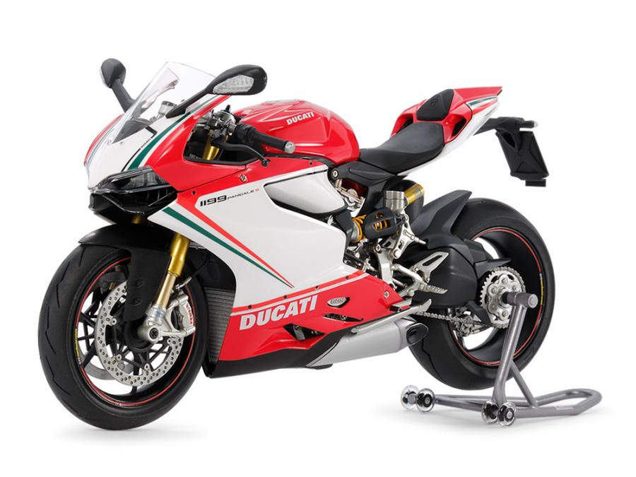 Tamiya 1/12 DUCATI 1199 PANIGALE S TRICOLORE pienoismalli