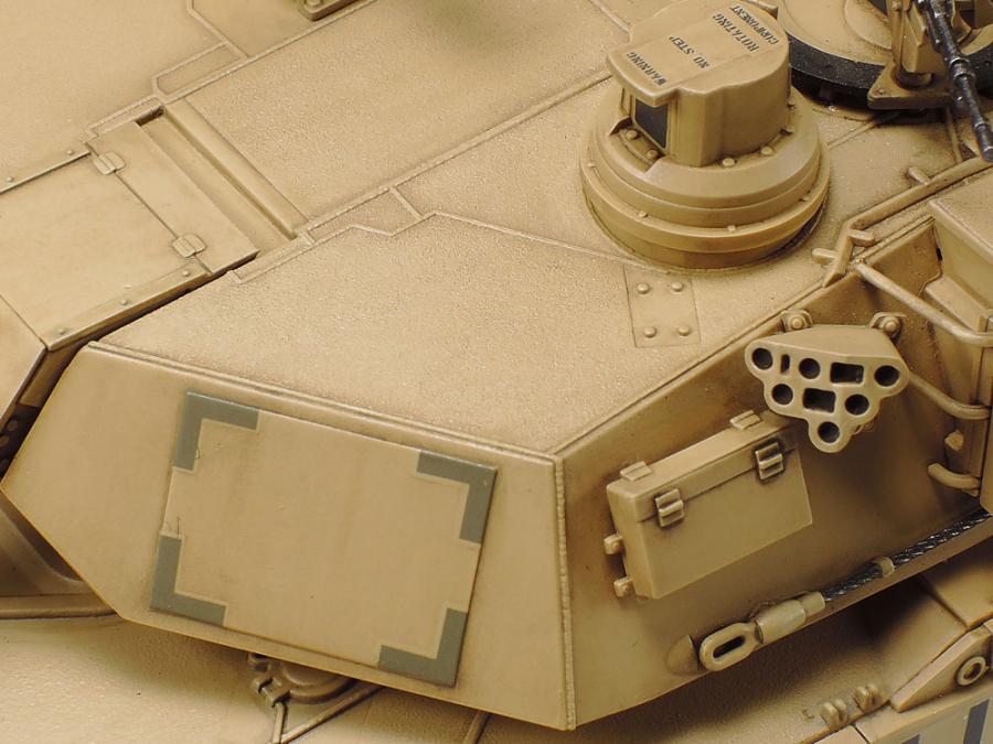 Tamiya 1/48 M1A2 ABRAMS pienoismalli