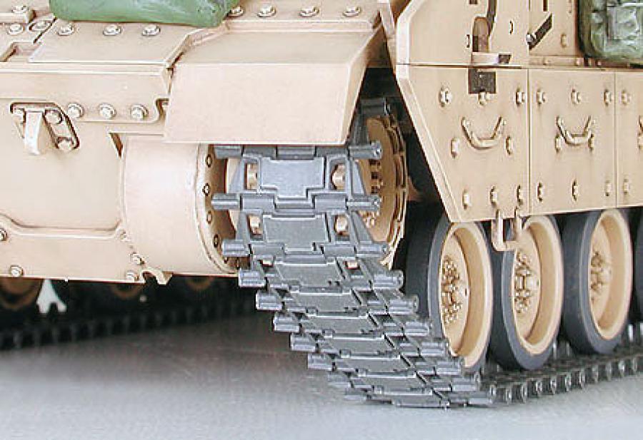 Tamiya 1/35 Bradley M2A2 Ods Ifv pienoismalli