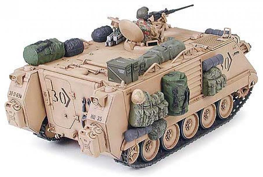 1/35 US M113A2 DESERT VER.