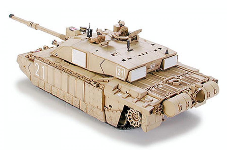 Tamiya 1/35 British MBT CHALLENGER 2 (Desert) pienoismalli