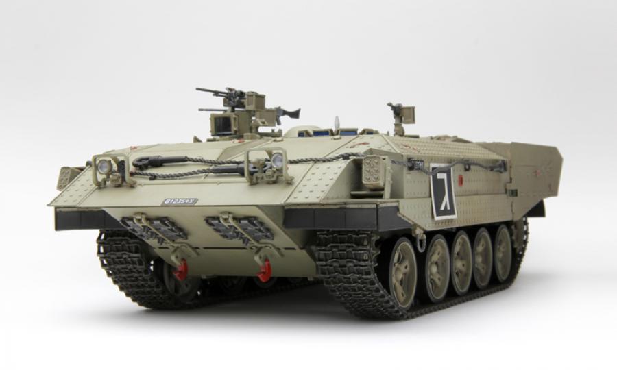 1:35 Israel heavy armoured personnel carrier