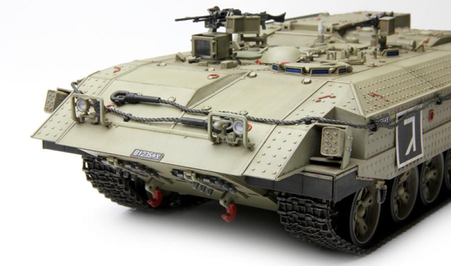 1:35 Israel heavy armoured personnel carrier