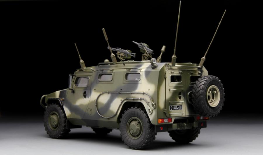 1:35 Russian High-Mobility Vehicle Tiger