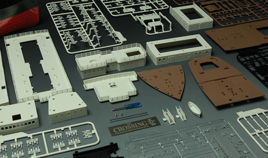 1:150 THE CROSSING (The FIRST MENG SHIP MODEL)