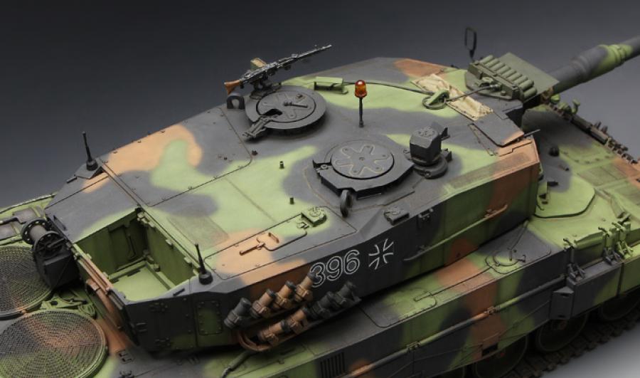 1:35 German MBT Leopard 2 A 4