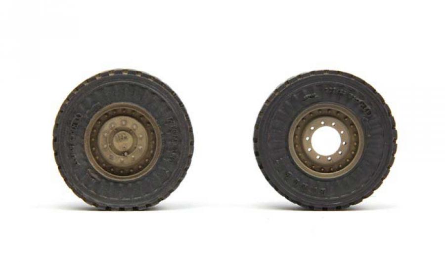 1:35 U.S.Cougar 6x6 MRAP Resin Wheel Set