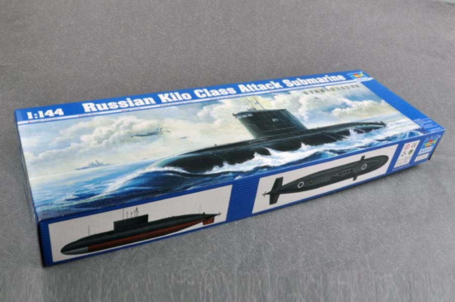 Trumpeter 1:144 Russian Kilo Class Submarine