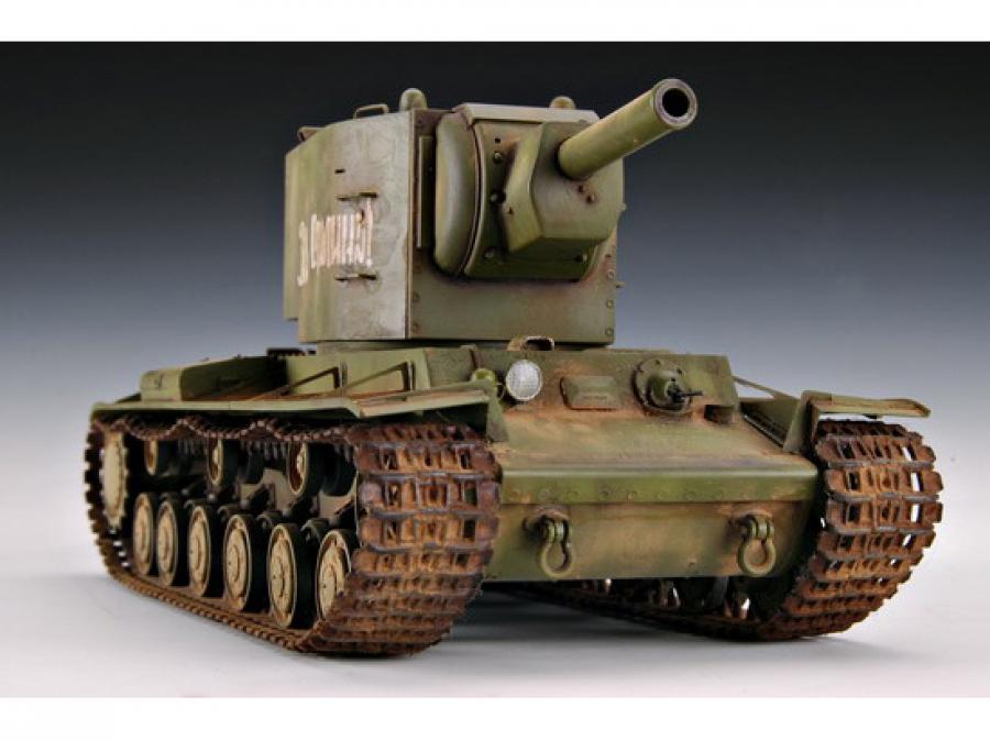 Trumpeter 1:35 Russian KV-2 Tank