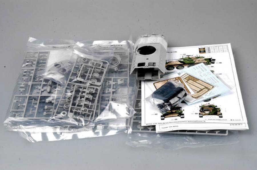 Trumpeter 1:35 ASLAV-25 (Reconnaissance)