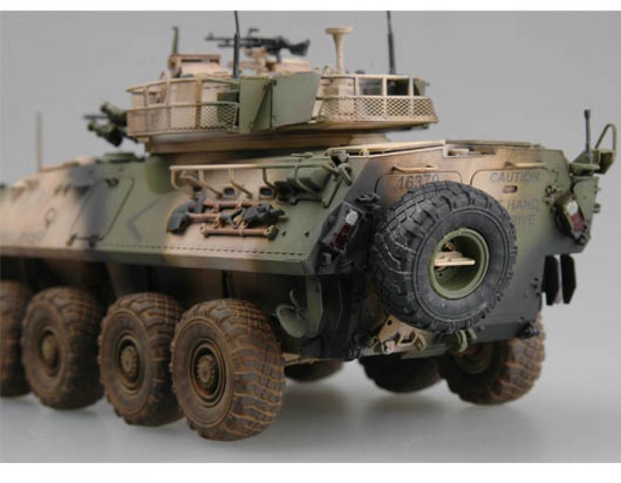 Trumpeter 1:35 ASLAV-25 (Reconnaissance)