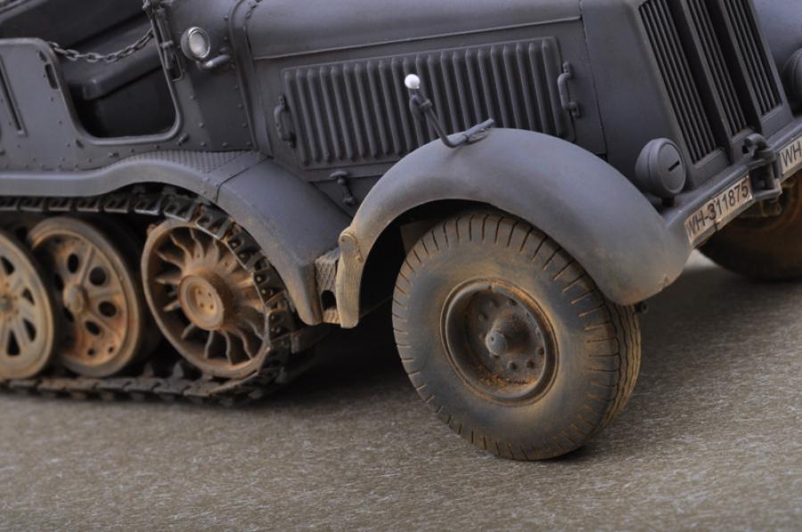 Trumpeter 1:35 Sd.Kfz.8 Schwerer Zugkraftwagen 12t