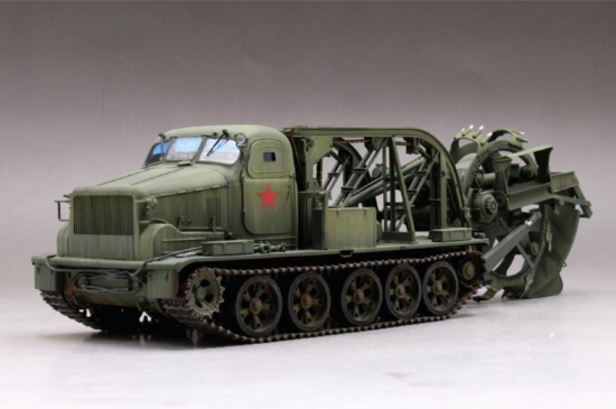 Trumpeter 1:35 BTM-3 Trench Digging Vehicle