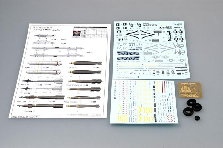 Trumpeter 1:32 AV-8B Harrier II